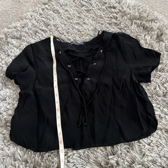 Brandy Melville Black Lace-Up Crop Top – One Size - Picture 5 of 8